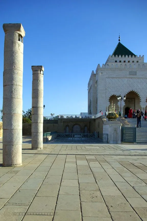 Rabat_Mausoleum_of_Mohammed_V_02.jpg