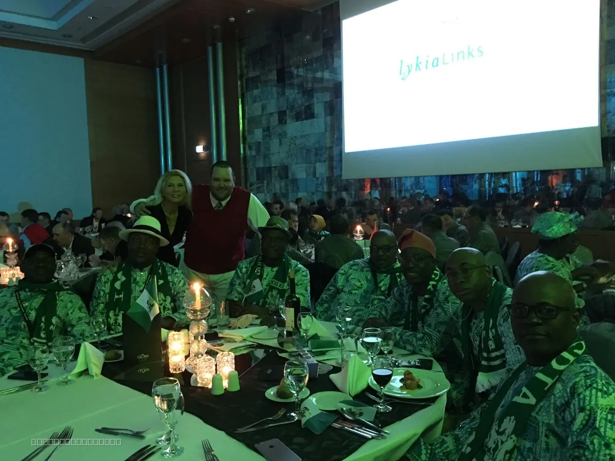 John_and_Carmen_with_Team_Nigeria.jpg