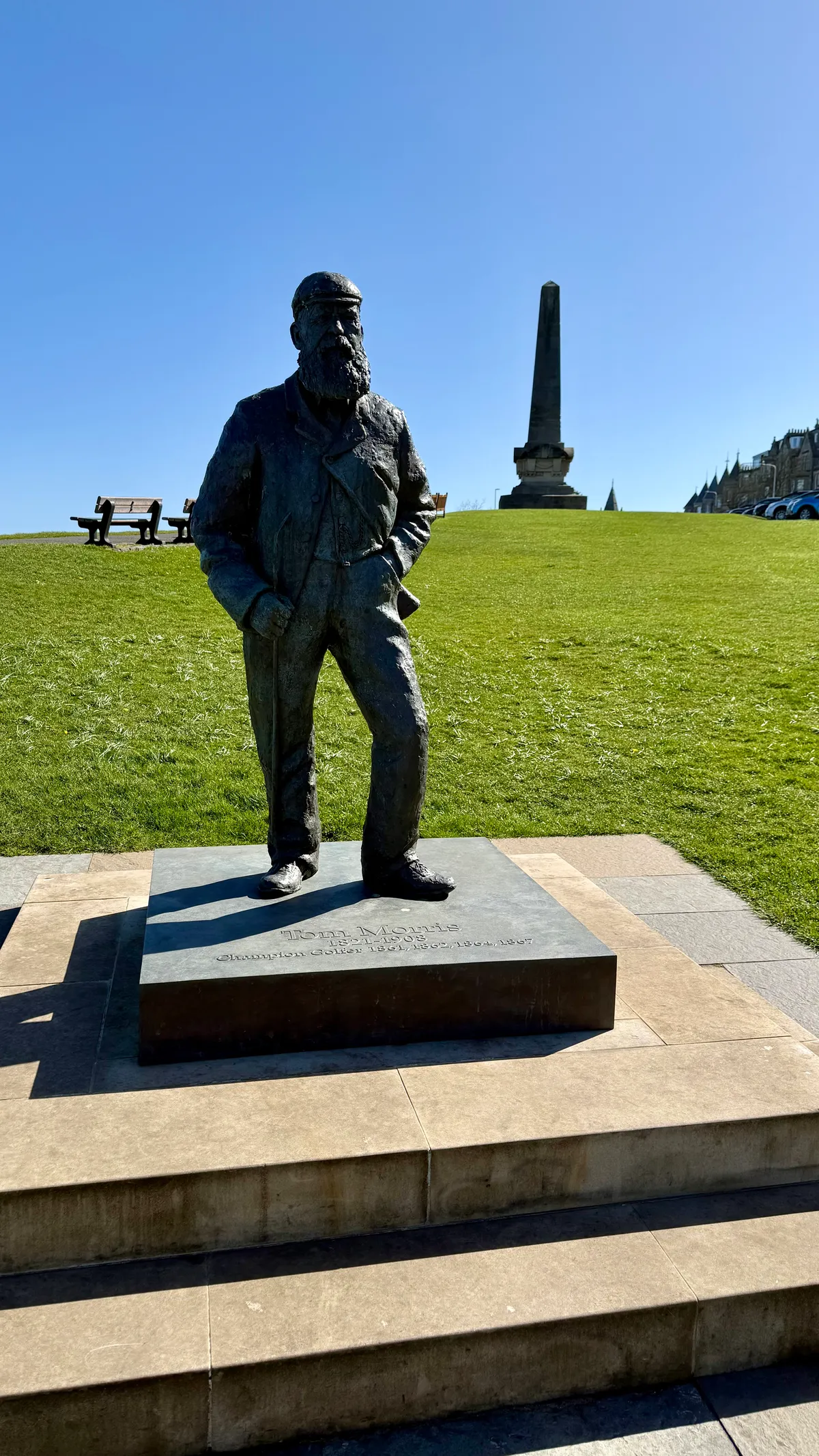 Statue of Old Tom